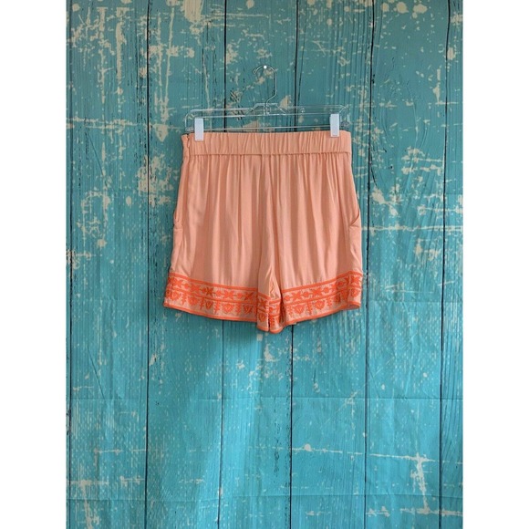 Gianni Bini Melon Rayon Embroidered Hem Midi Shorts Size S - Picture 2 of 12